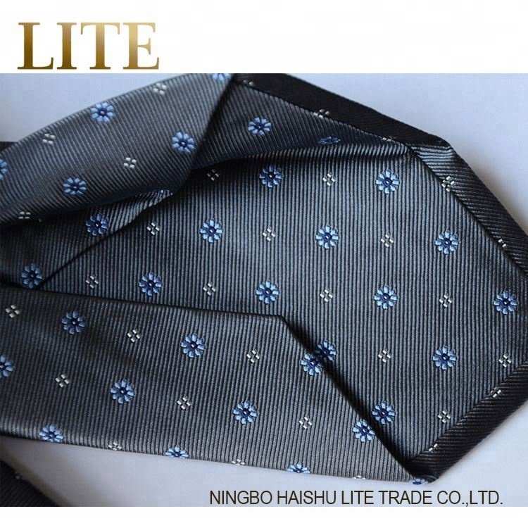 Jacquard argent gold natural blue silk hand woven seven fold tie