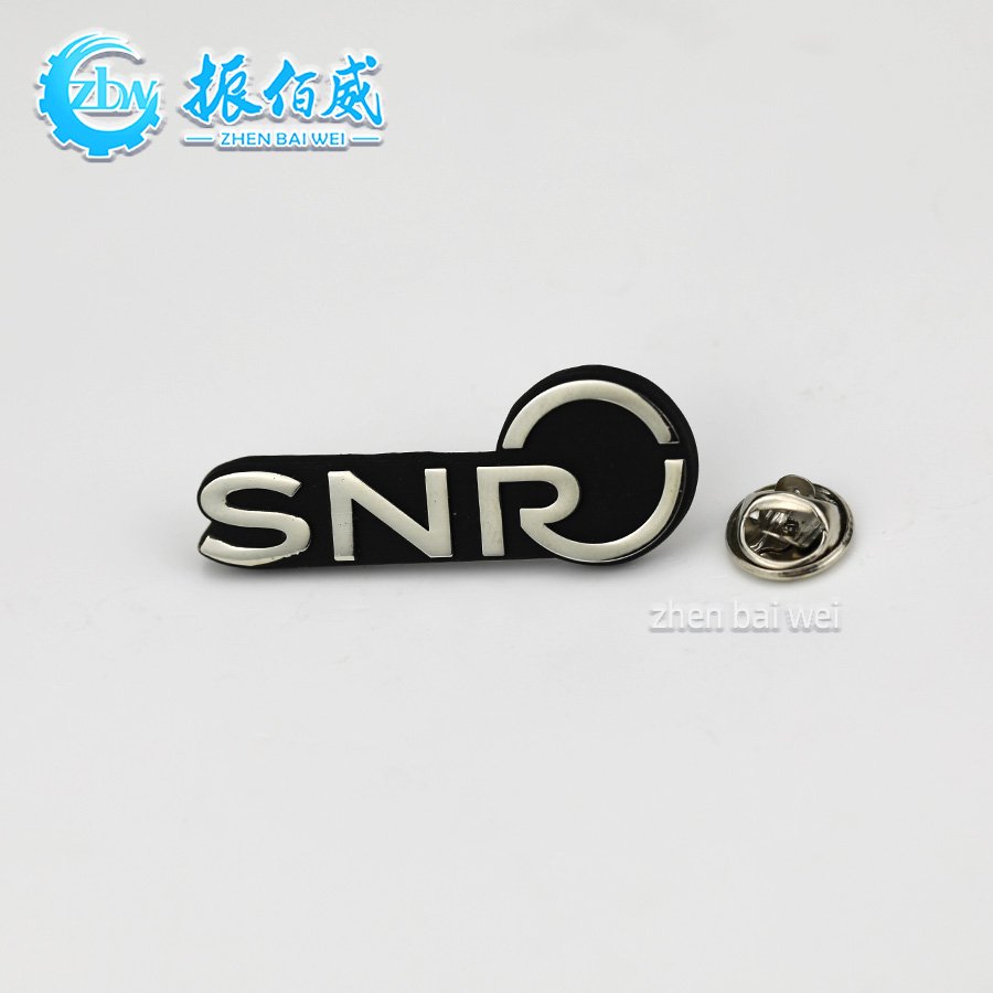 Customized Personalized Creative Metal Silver Plated Letter Simple Advanced Sense Brooch Design Metal Enamel Hat Pin Making