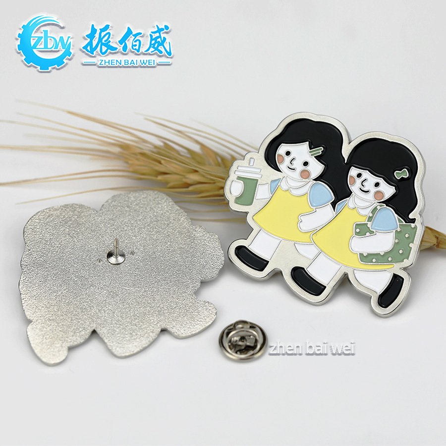 Customized Personalized Creative Metal Silver Plated Letter Simple Advanced Sense Brooch Design Metal Enamel Hat Pin Making