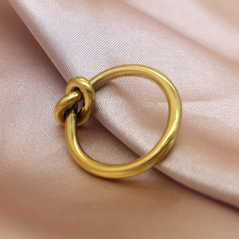 Hot Selling Minimalist Jewelry 18 K Gold Plated Metal Thin Wire Stainless Steel love lucky Gold Women's Knot Ring