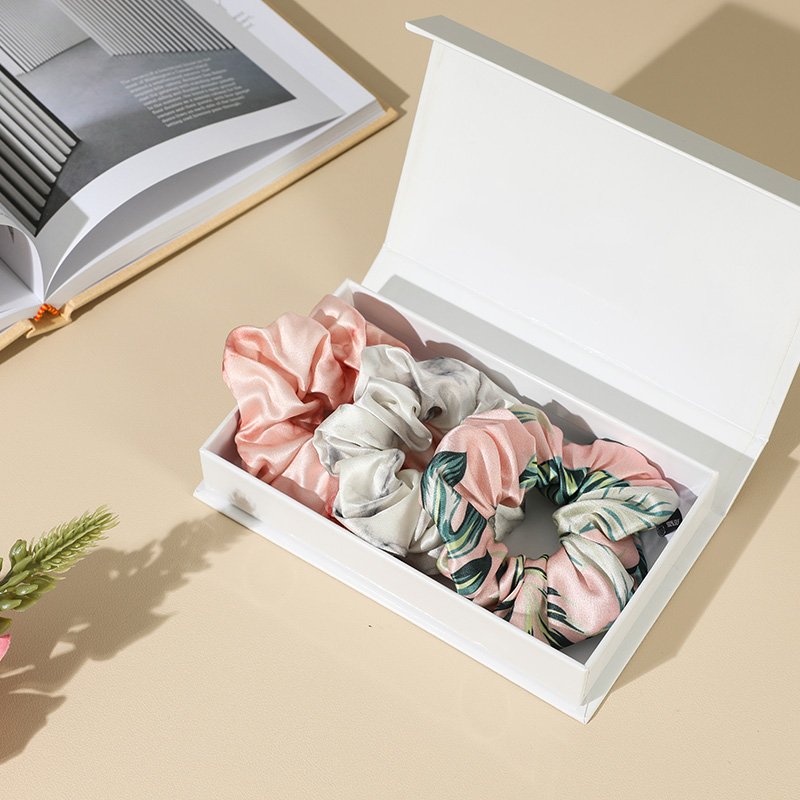 2024 Popular Customised Fashional Hair Ties Satin Scrunchies Large/Medium/Small Silk Scrunchies Set