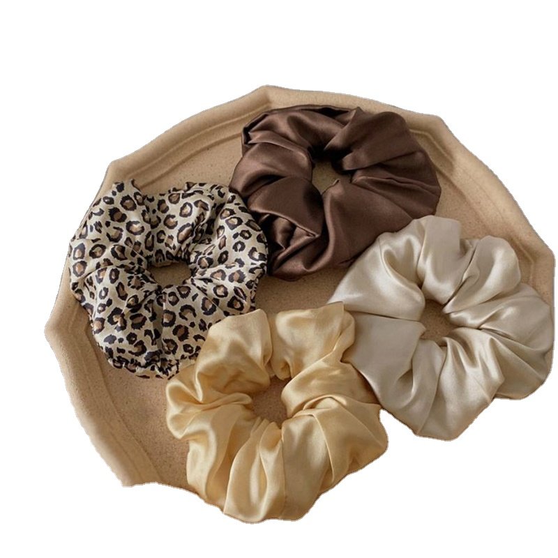 High Quality fashion modern 6a silk hair ties 22mm custom size silk scrunchies for hair