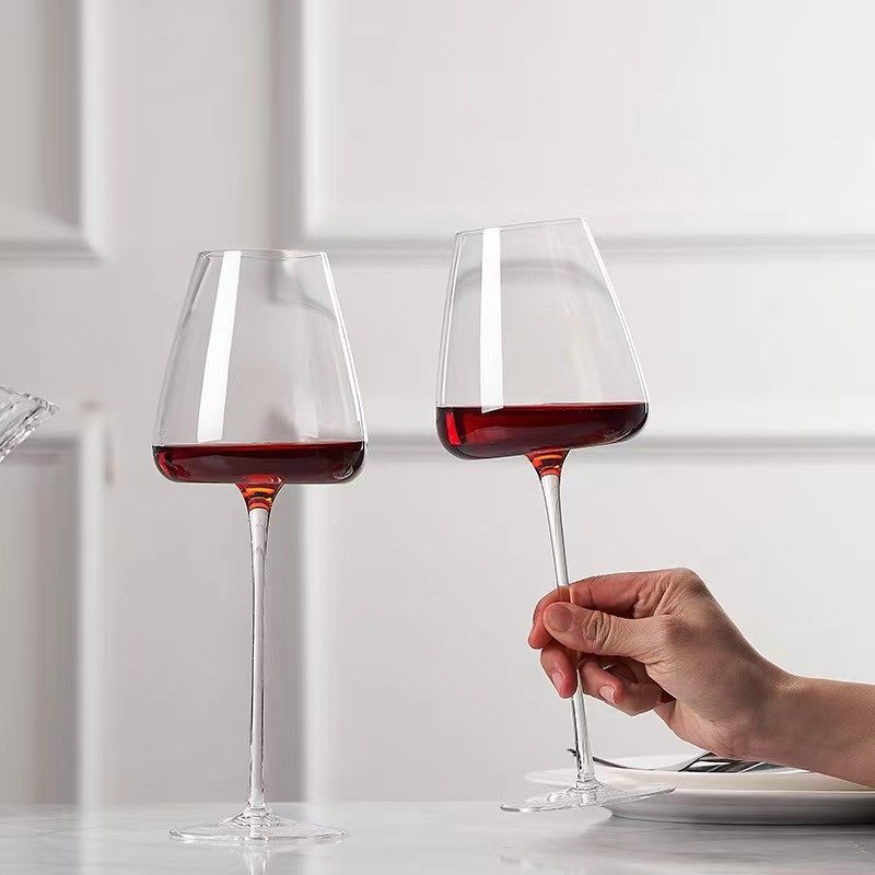 Hot Sale Red Wine Glasses Bubble Wrap Black Bow Tie Crystal Red Wine Glasses Burgundy Big Belly Set