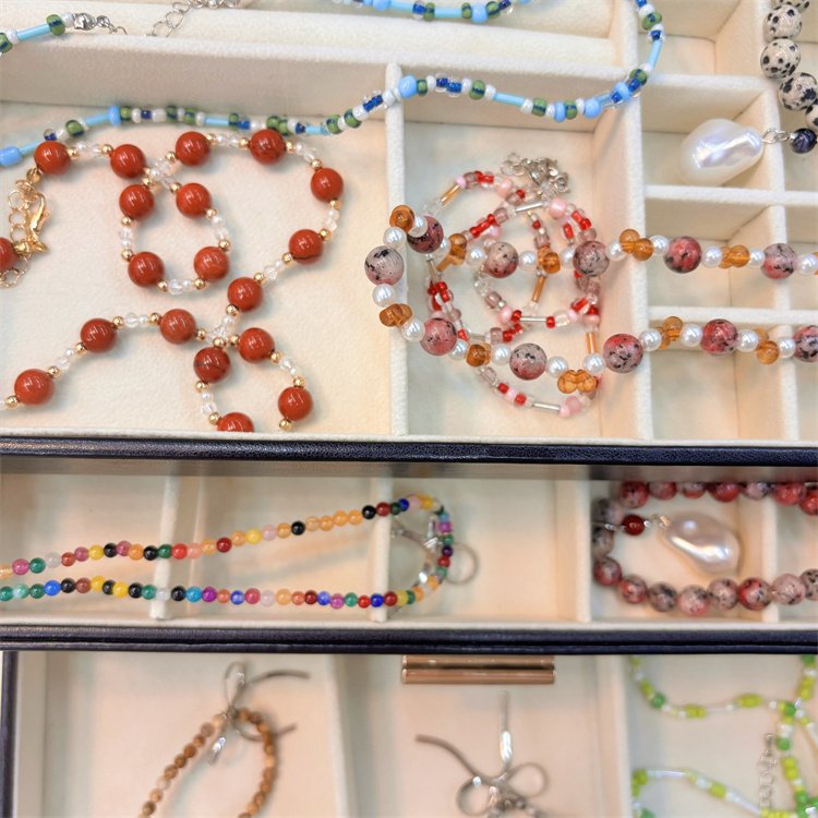 New Arrival Bohemian Colorful Initial Bow Beaded Natural Stone Bow Tie Shaped Necklace For Women