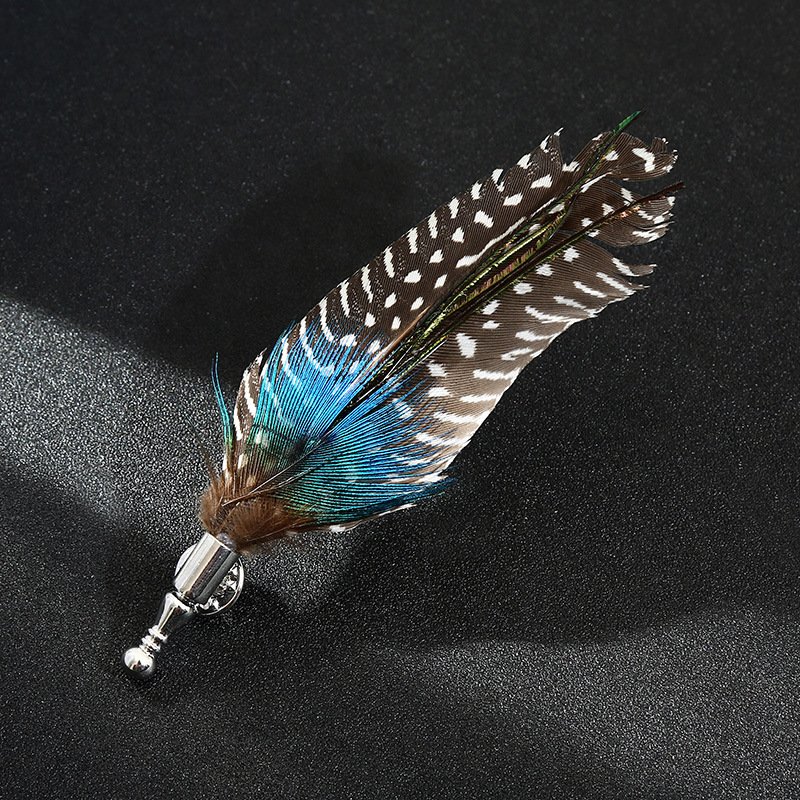 Men's Feather Brooch Christmas Decorative Pins Wedding Party Lapel Pin Men Suits Pins Gift BADGES Party Stage