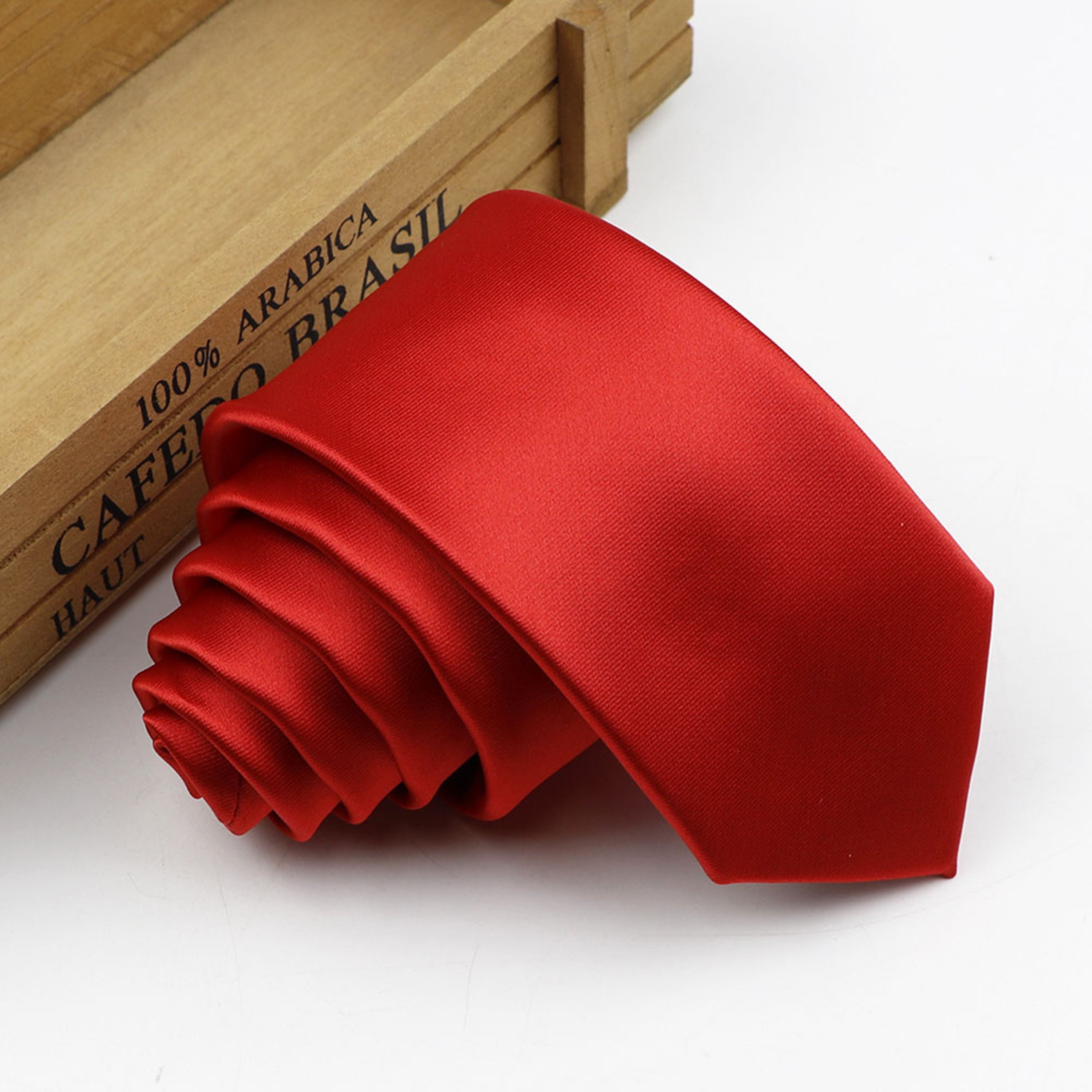 Classic Men Solid Color Neck Ties For Casual Suits Business Offical Wedding Party Gravatas Red Black Blue Skinny Necktie