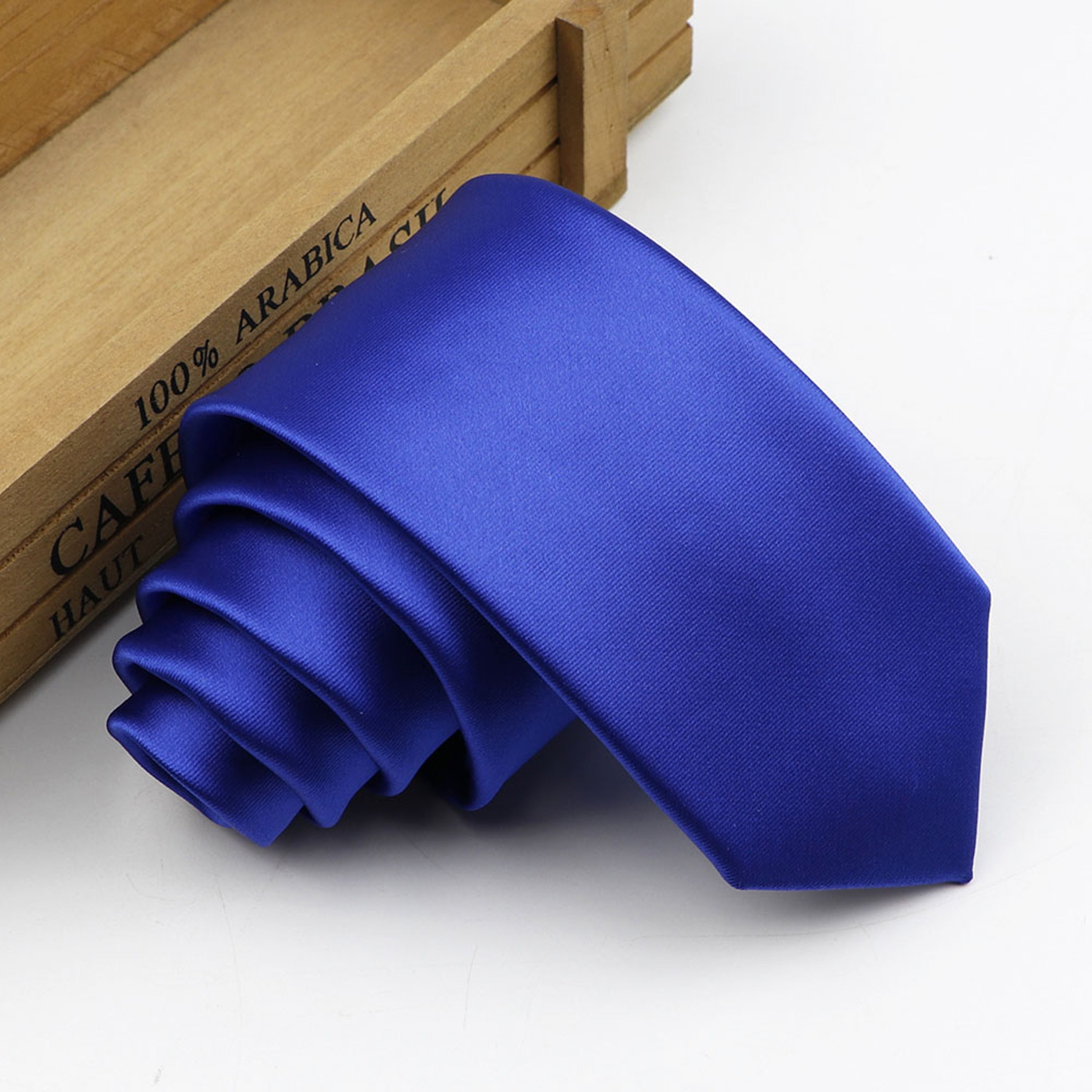 Classic Men Solid Color Neck Ties For Casual Suits Business Offical Wedding Party Gravatas Red Black Blue Skinny Necktie