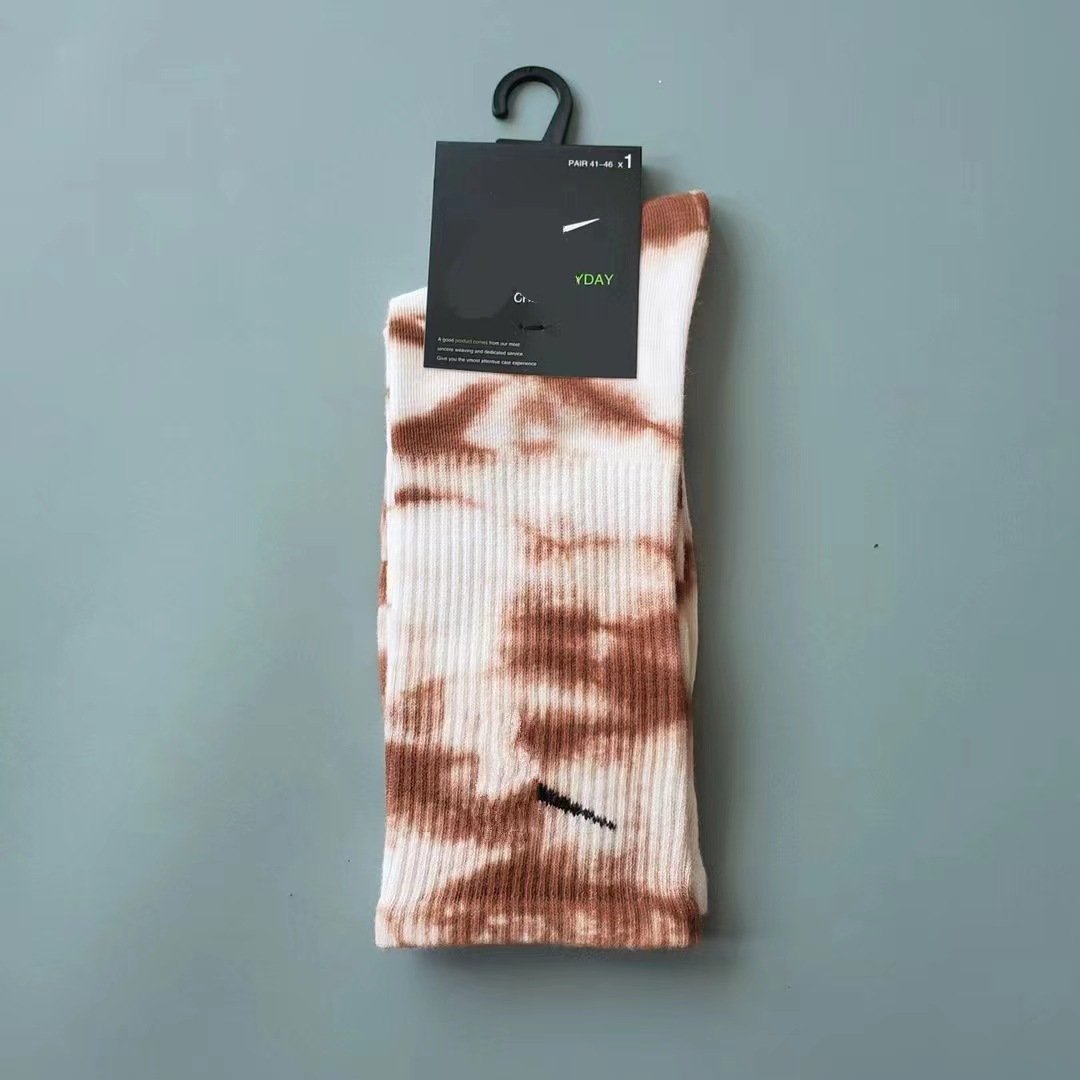 2023 wholesales tie dye long socks sport fashion tennis cotton crew sock for men and women