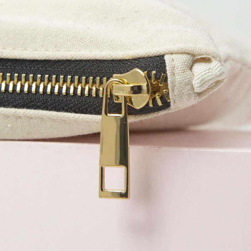 Wholesale Thick Canvas Fabric Cotton Zipper Pouch From China Bags Supplier
