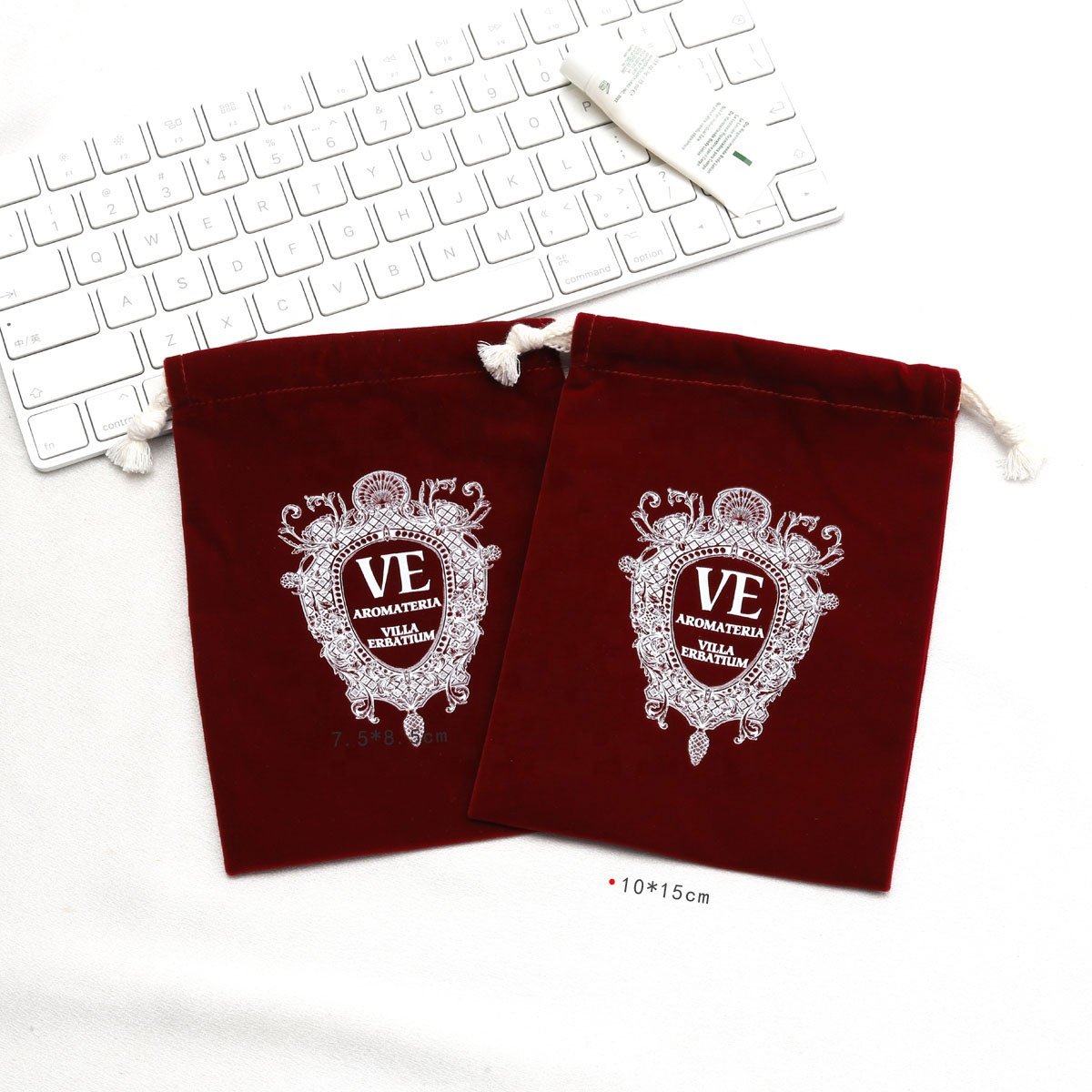 Custom Logo Printed Low MOQ Free Sample Velvet Drawstring Pouch Small Jewelry Gift Candle Storage Dust Velvet Bag