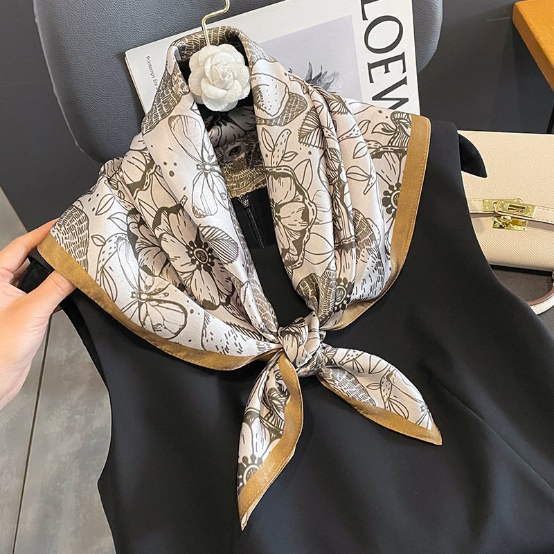 OEM Custom Design Printed Silk Scarf Neck Tie Female Square Head Scarf Bandana Wraps Foulard 100% Natural Silk Scarf for Women