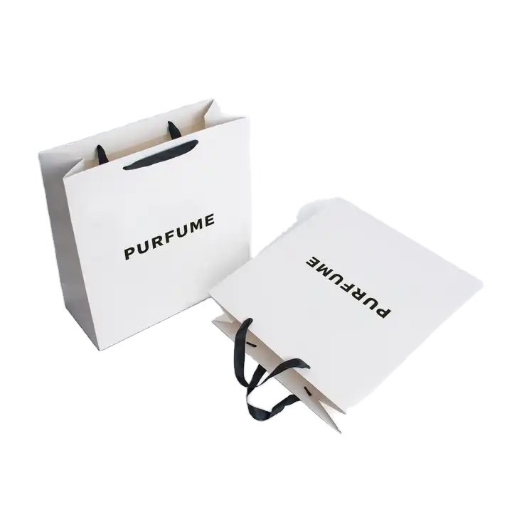 Wholesale top grade spot gifts portable clothing cosmetics white card paper bags