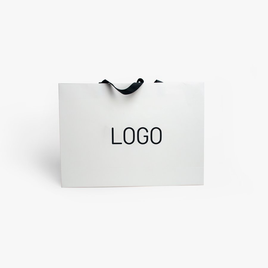 Wholesale top grade spot gifts portable clothing cosmetics white card paper bags