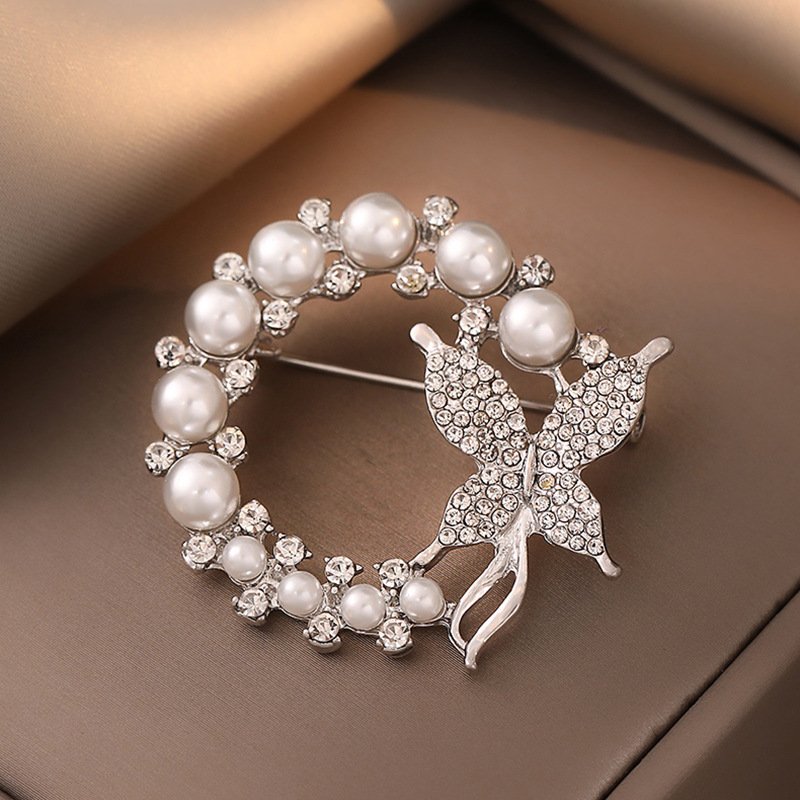 wholesale Women's Baroque Style Diamond Fashion Luxury Alloy Butterfly Brooch Clothing Accessories Wedding Gift Brooch