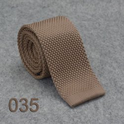 035