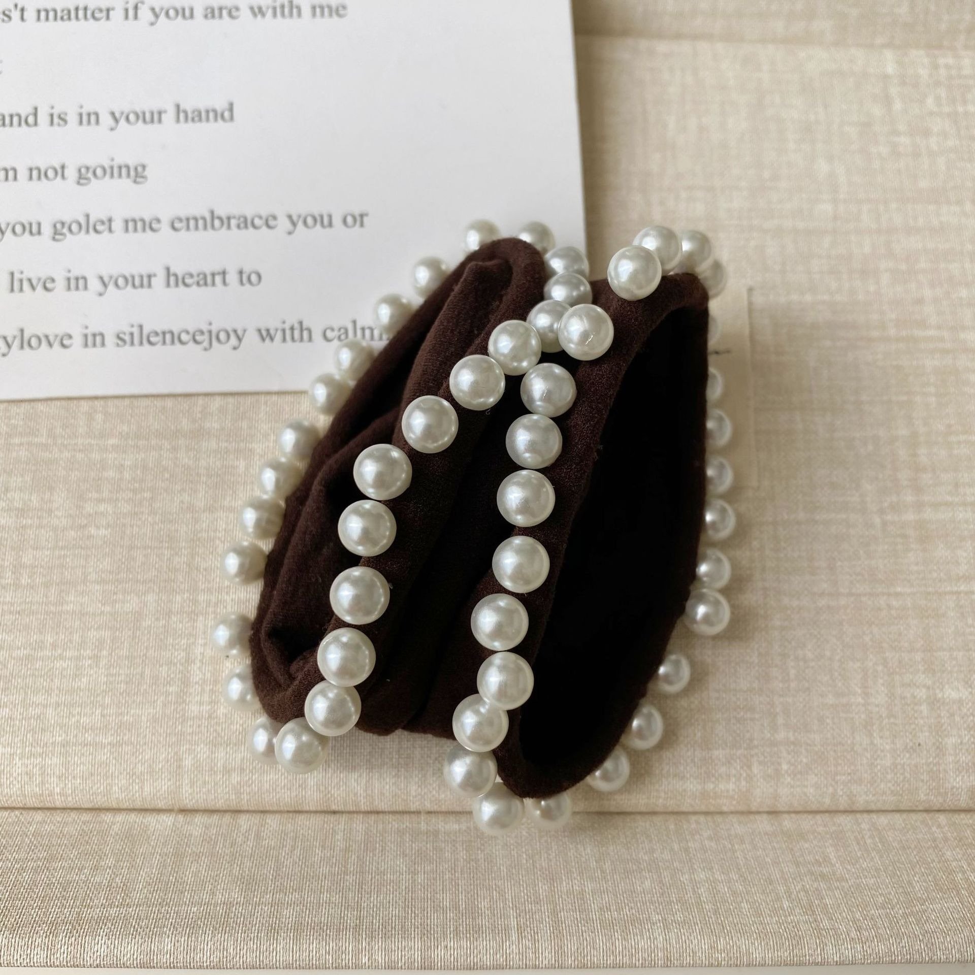 Winter Brown Color Black High Elastic Hair Tie For Women Scrunchies High Quality New Design Cheap Fashion Pearl Hair ties