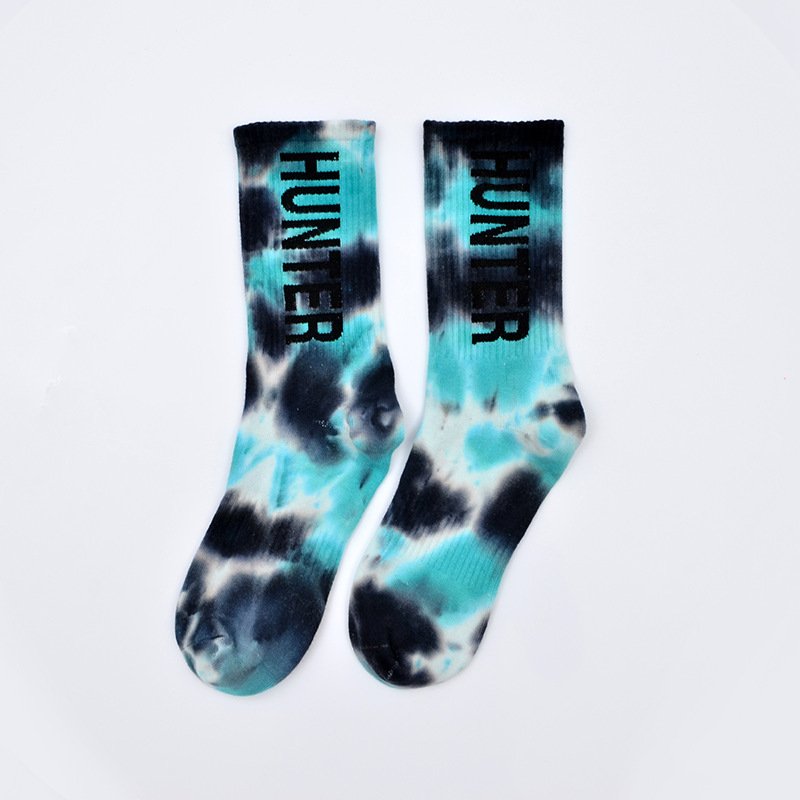 Manufacturer Fashion Novelty Colorful men crew Skateboard Custom Logo socks Cotton Sports Tie Dye Jacquard letters Socks