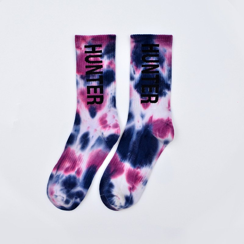 Manufacturer Fashion Novelty Colorful men crew Skateboard Custom Logo socks Cotton Sports Tie Dye Jacquard letters Socks