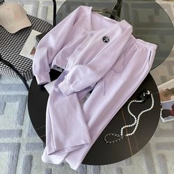 8905#violet