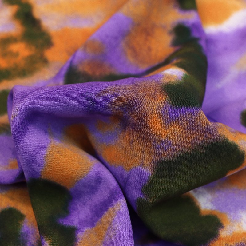 100% Polyester Tie-Dye Fabric for Shirts Dresses Sleepwear Lining Organic Florals Pattern 210t Density for Girls