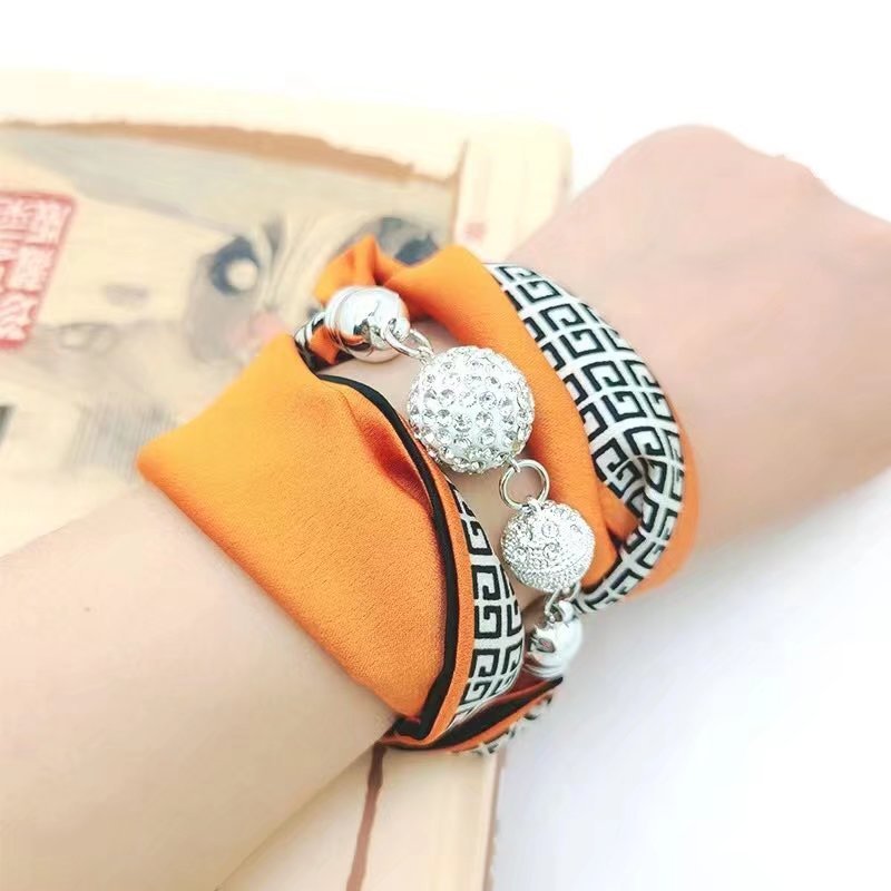 Fancy Pendant Scarves Girls Silk Print Magnetic Buckle Neck Tie Scarf Women Luxury Necklace Pendant Hair Scarf