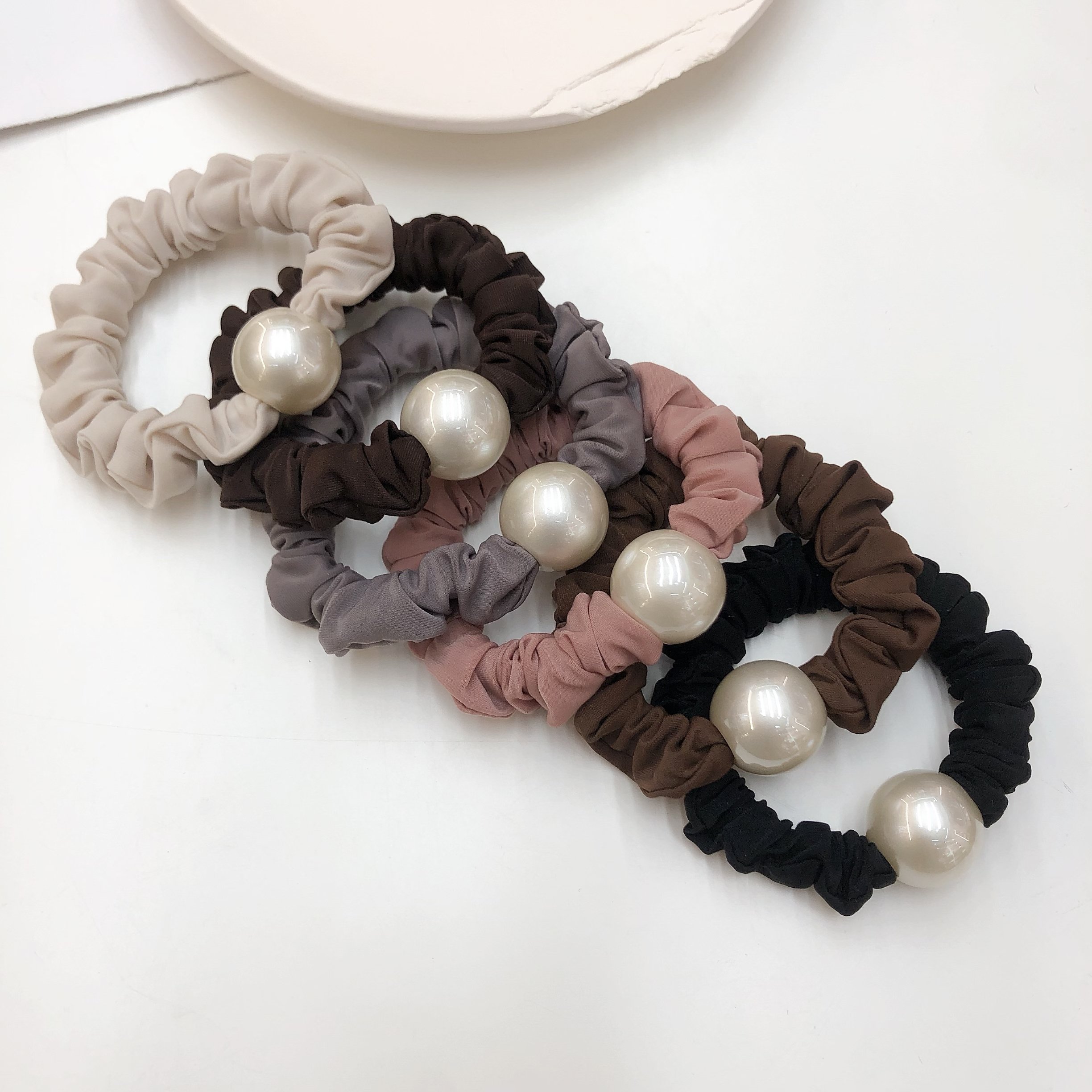 High Quality Satin Fabric Hair Scrunchies With 2cm Pearl Balls Beads Elastic Hair Bands For Women Girls Ponytail Hair Ties