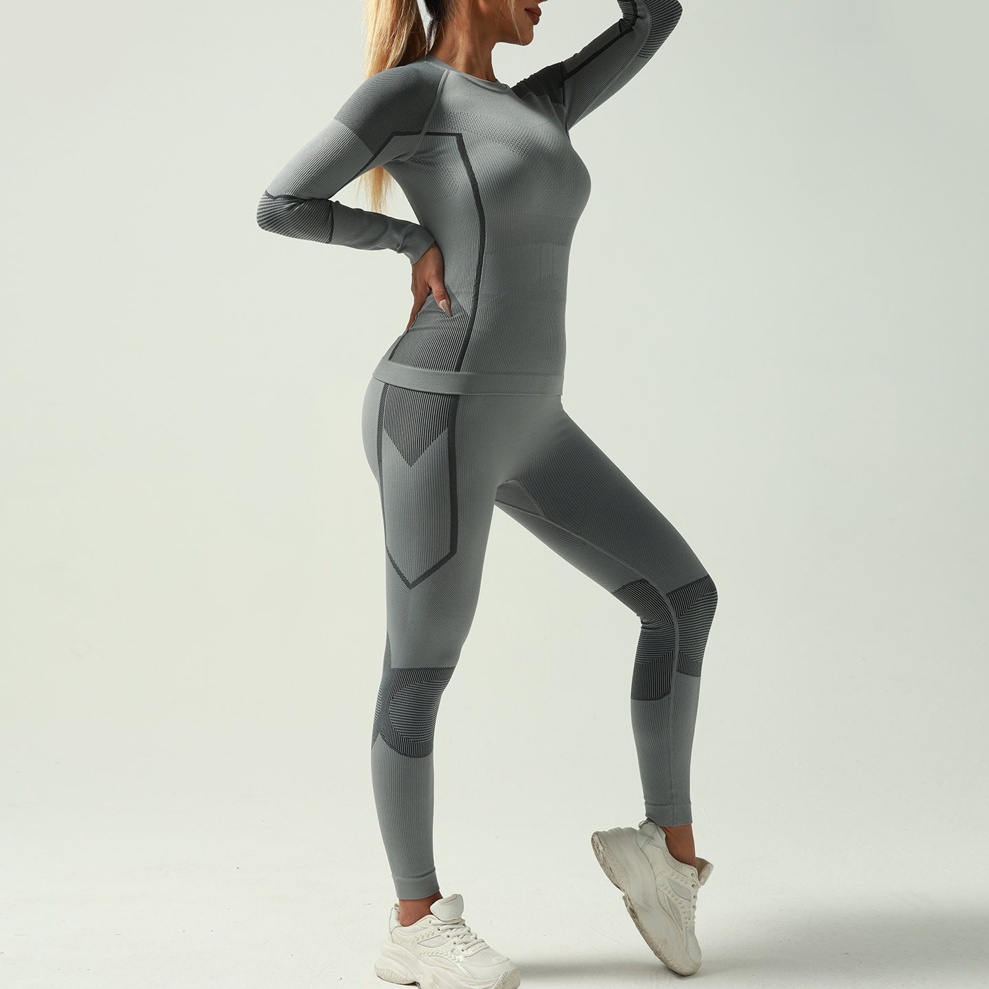 Seamless Thermal Underwear Set for Women Winter Long Johns Warm Base Layer Top and Bottom Set