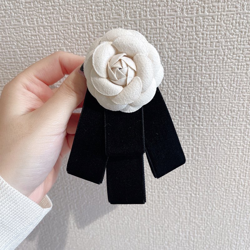 Korean female camellia brooch bow tie retro black velvet cc style bow tie corsage pin cost accessories