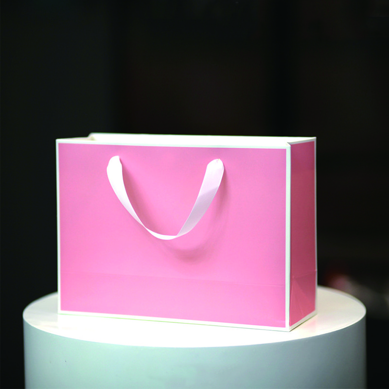 Wholesale Luxury Matte White Black Horizontal Paper Gift Bags Custom Printed Reusable Shopping Bags with Ribbon Handle Tie Use