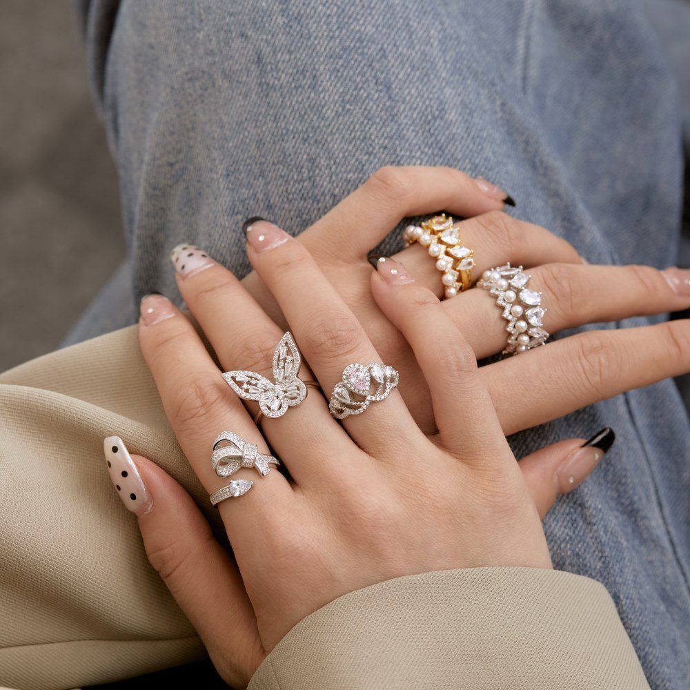 Dylam New Arrival Stylish S925 Silver Jewelry Rhodium Plated Resizable 5A Cubic Zirconia Sparkling Adjustable Bow Tie Rings