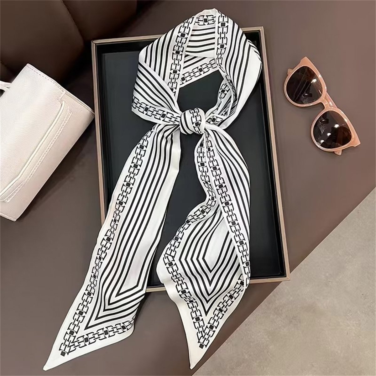 Customized New Brand 1067F Luxury Designer Printed Twill Bag Scarf Silk Satin Narrow Long 145cm Neck Hair Ties Skinny Silk Scarf