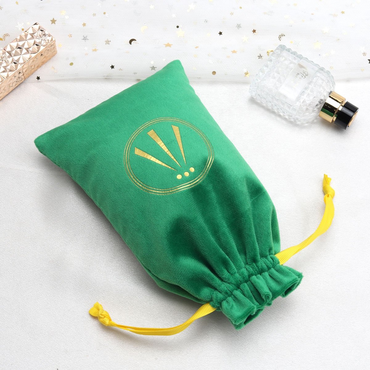 Custom Logo Printed Green Velvet Satin Lining Candle Perfume Packing Drawstring Durable Gift Jewelry Pouch Dust Velvet Bag