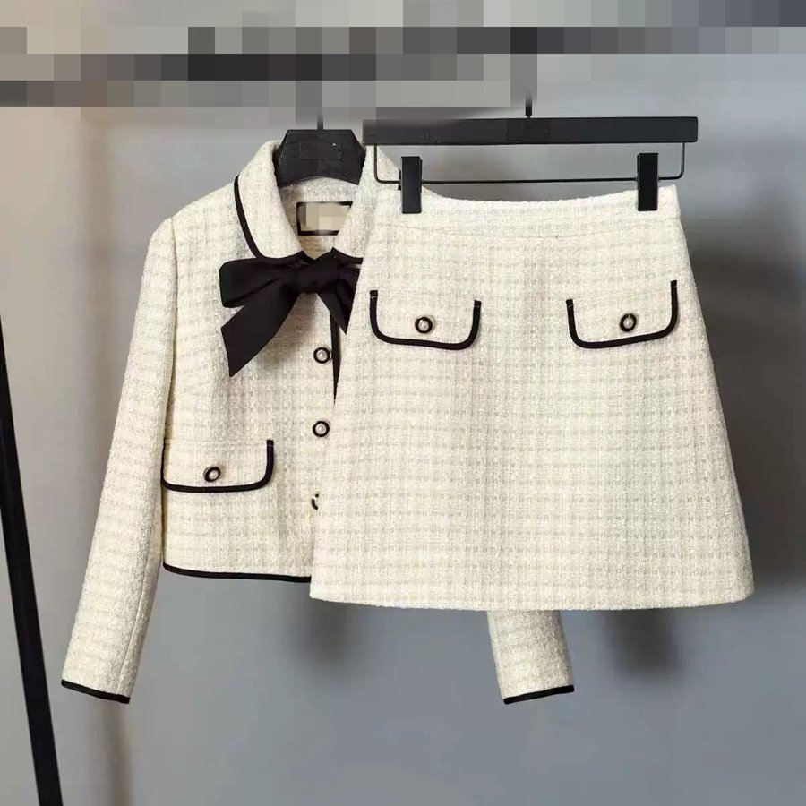 Fashion Set Autumn New Fashionable Bow Tie Short Coat Half Skirt Two Piece Dress