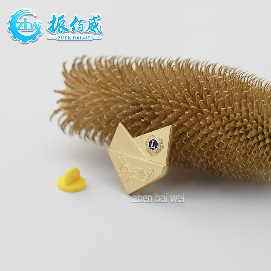 Factory wholesale Cheap custom soft and hard enamel lapel pin custom zinc alloy transition service team Lions Club logo badge