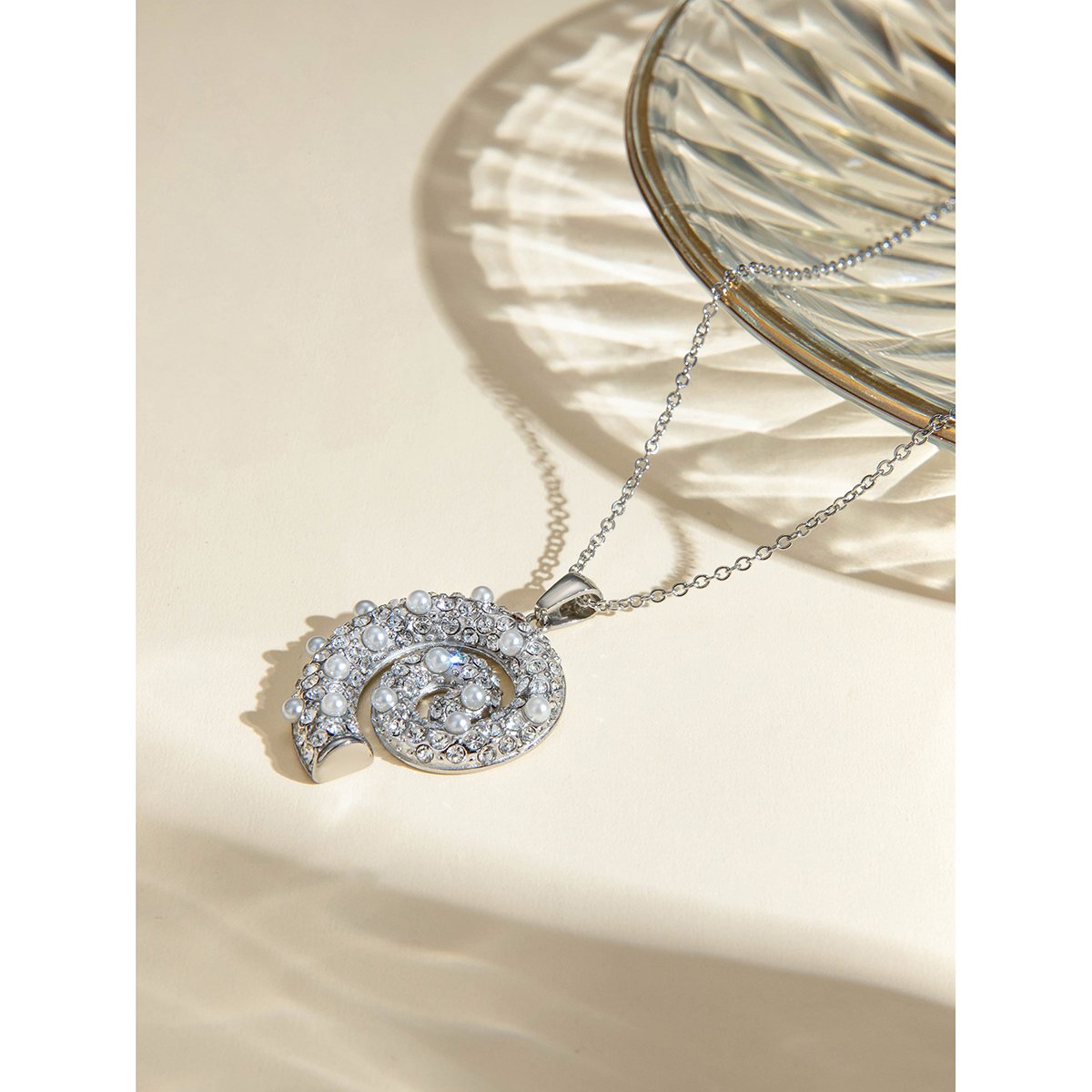 New Arrival 18K Gold Plated Stainless Steel Spiral Pearl and Crystal Inlaid Pendant Necklace, 50+5cm