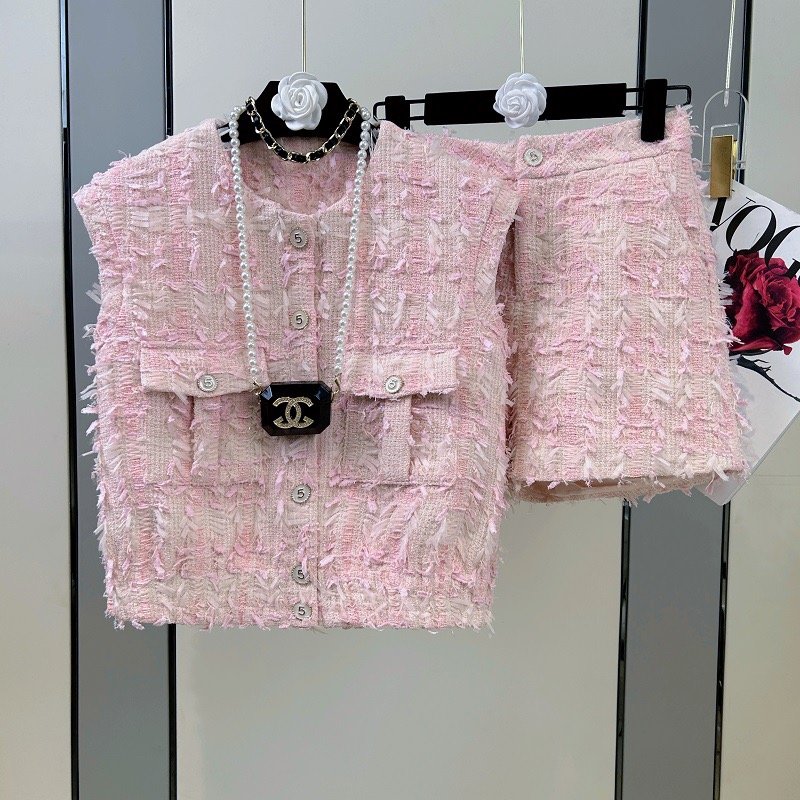 High quality wholesale small fragrance style new set, popular summer top and shorts two-piece summer outfit