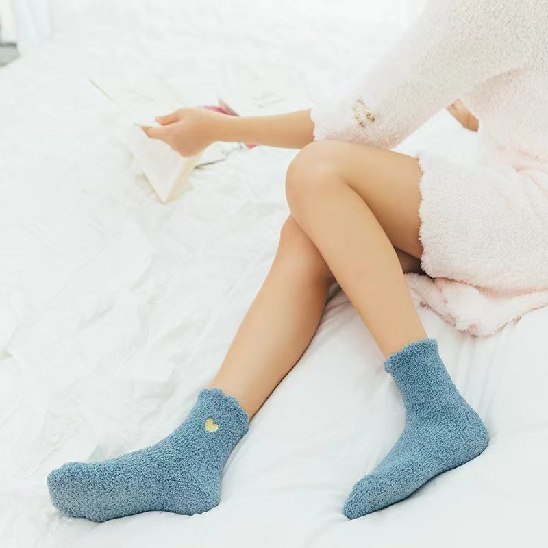 8 Colors in stock custom embroidery heart ladies thick winter cozy floor pink fuzzy fluffy socks