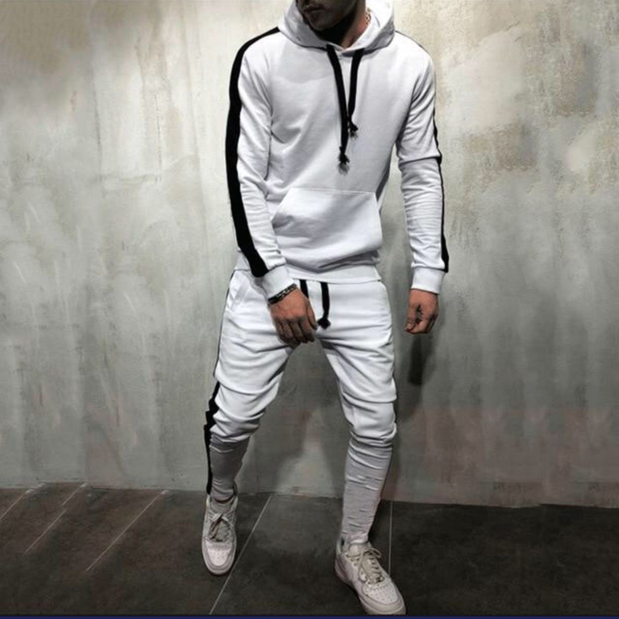 NEW OEM plain black slim fit gym fitness running tracksuits for men with custom Logo