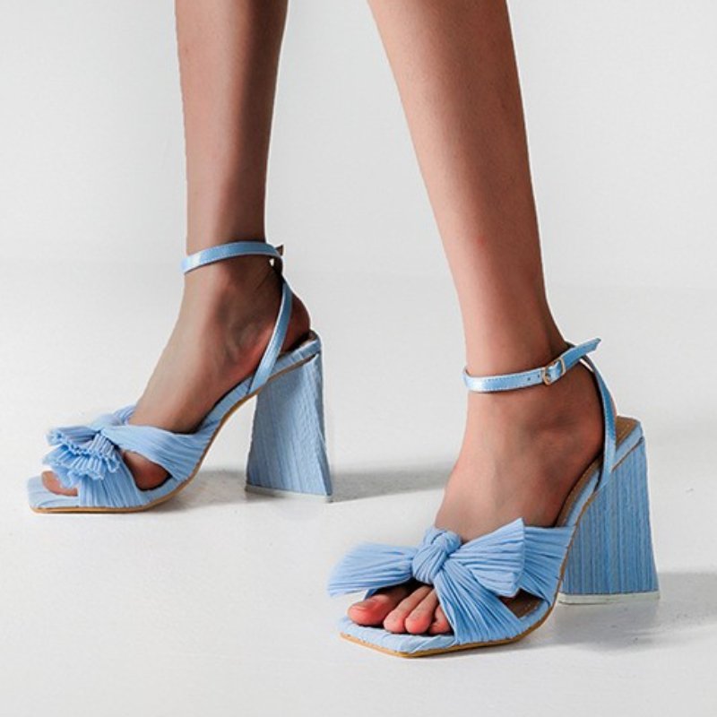 Triangle Heel Big Feet Talons Pour Dames Bow Tie Trendy Chunky Block Heels for Ladies