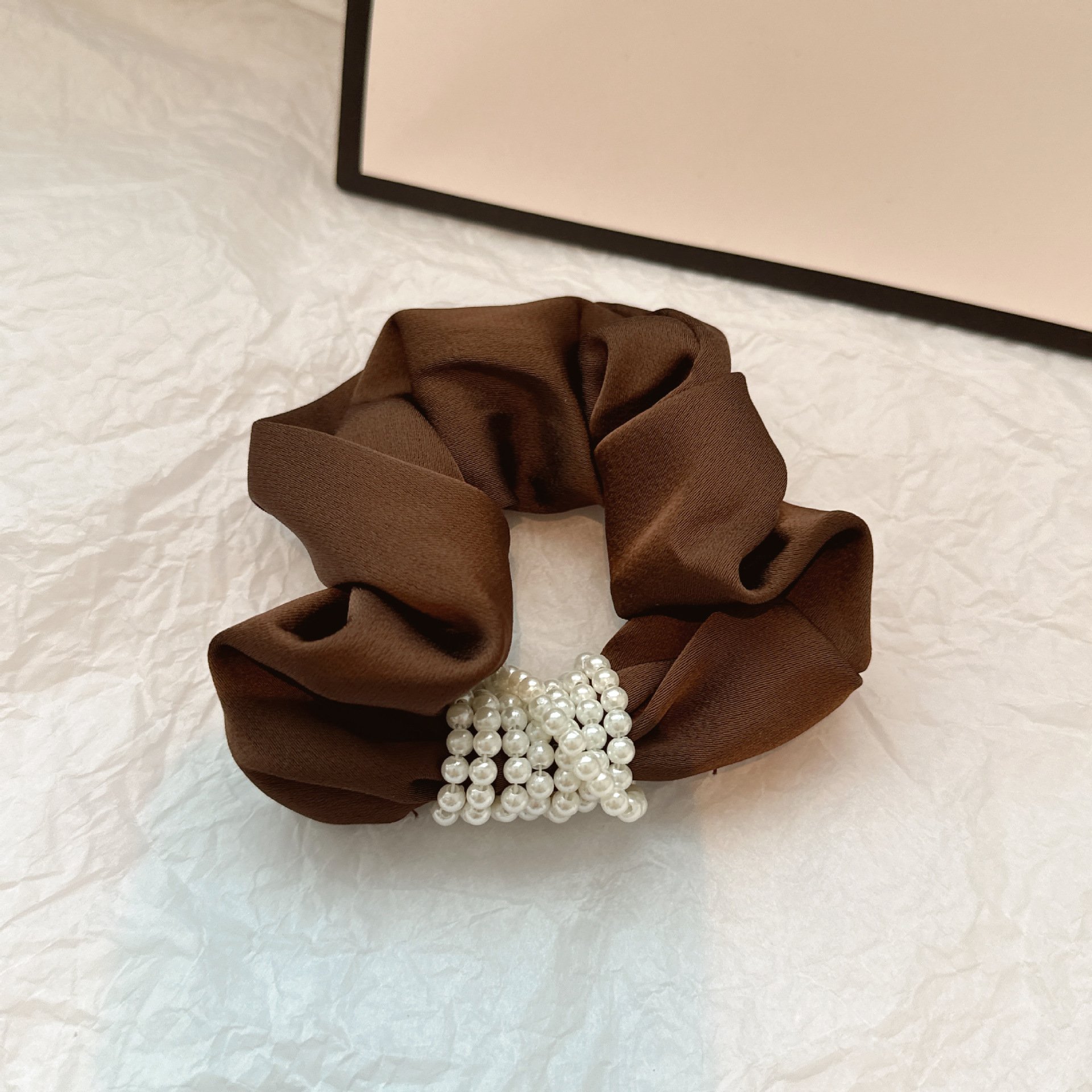 2024 Simple Korean system new pearl silk color elastic beautiful candy powder color card black beaded hair band