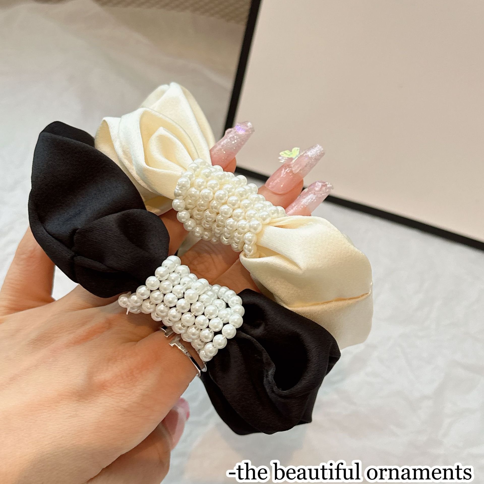 2024 Simple Korean system new pearl silk color elastic beautiful candy powder color card black beaded hair band