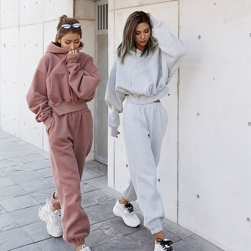 Custom Manufacturer for Women Sweatsuits Sets 2 Piece Outfits Cropped Hoodie Sweatshirt and Sweatpants Long Joggers with Pockets
