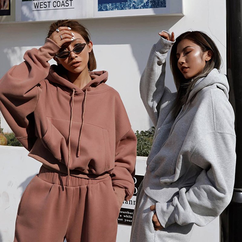 Custom Manufacturer for Women Sweatsuits Sets 2 Piece Outfits Cropped Hoodie Sweatshirt and Sweatpants Long Joggers with Pockets