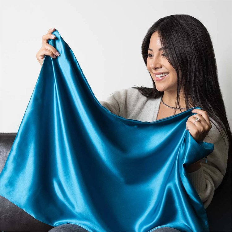 Free sample Factory Price Wholesale Custom box logo label real silk sleep eye masks pillowcase gift set
