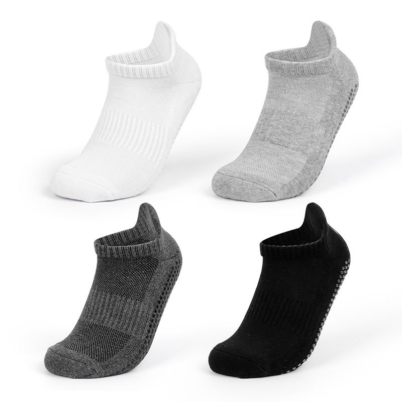Adhesive non-slip yoga socks Pilates boat socks