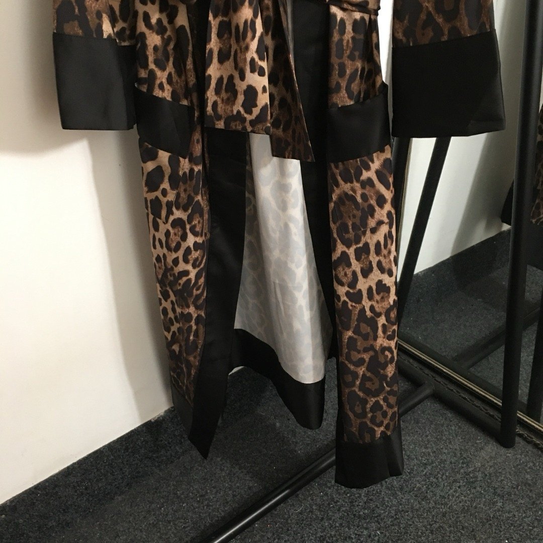 New women's leopard print printing black hemming tie back waist long cardigan nightgown silk outwear