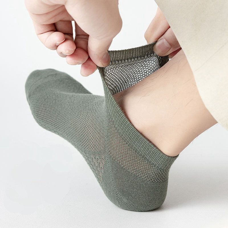 Factory price wholesale men's socks low cut ankle socks polyester men invisible sport socks