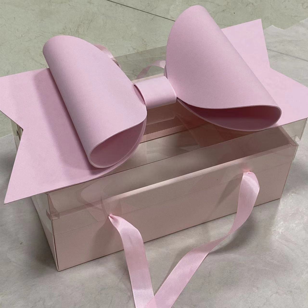 Butterfly Flower Transparent Paper Gift Box Handheld Bowknot Cake Box for Valentine's Day Fruit and Rose Packaging