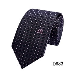 D683