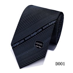 D001